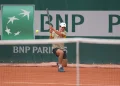 Prado gana su primer partido y avanza en el Roland Garros