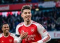 Arsenal gana al Burnley y queda a un paso de conquistar la Premier