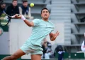 Hugo Dellien protagoniza una épica remontada y avanza en el Roland Garros