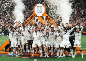 ‎Aston Villa conquista la Europa League tras vencer 3-0 al Freiburg