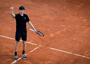 Sinner y Djokovic, cada uno por su lado en Roland Garros
