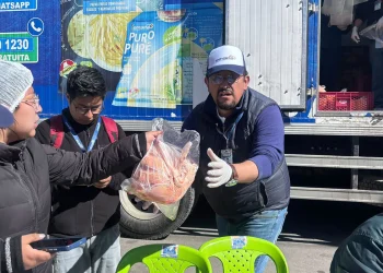 Emapa limita la venta de pollo a una pieza por persona para frenar especulación