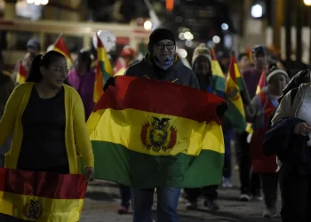 Cívicos de Santa Cruz dan plazo hasta el domingo para levantar bloqueos