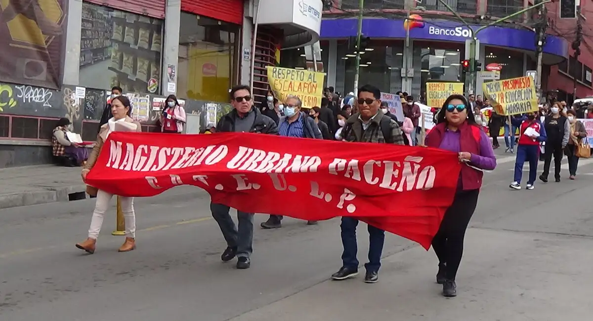Una marcha del magisterio urbano de La Paz. FOTO: RRSS