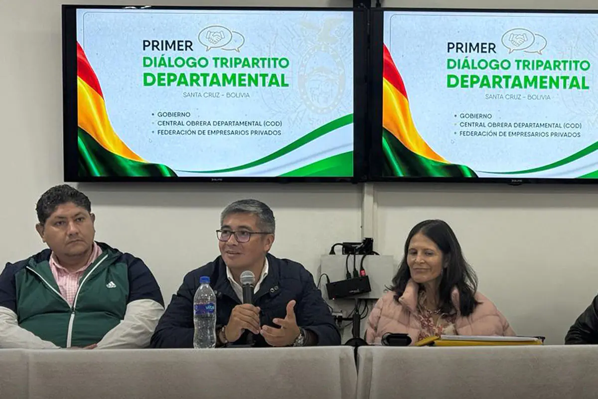 Gobierno, COD y empresarios sostienen reunión tripartita para impulsar acuerdos económicos