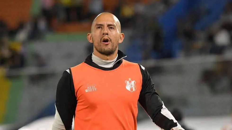 René Hinojosa asumirá como nuevo DT de Real Tomayapo