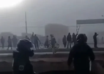 Bloqueadores se resisten en Ventilla y la Policía gasifica