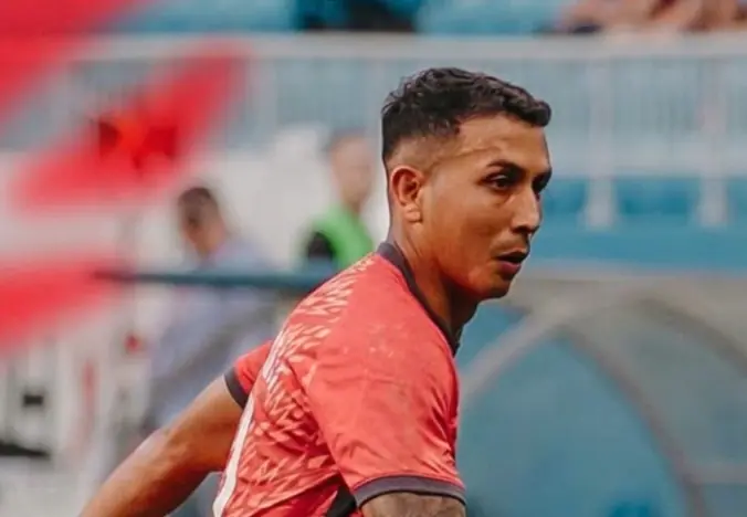 FC Akron, de Fernández y Rocha, salva la categoría en Rusia