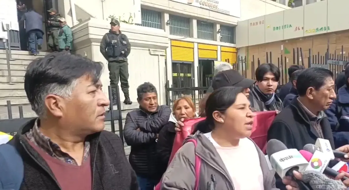 Gremiales y cuentapropistas piden congelamiento de créditos y dan 72 horas al Gobierno