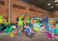Aduana inutiliza ropa usada y mercadería perecedera en Santa Cruz