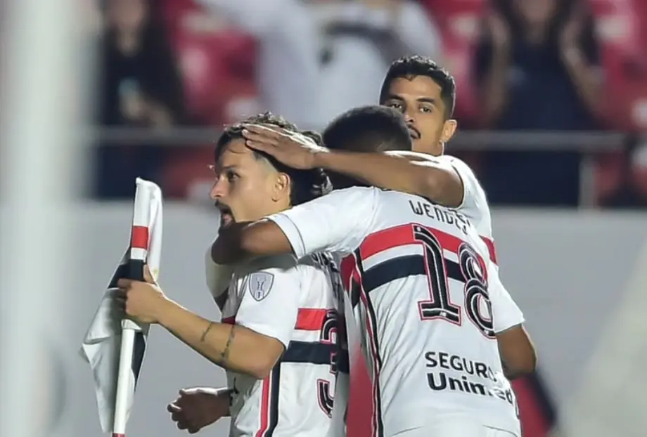 El favorito São Paulo clasifica a octavos de la Sudamericana