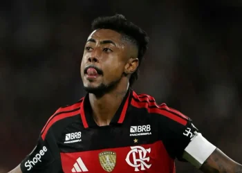 Flamengo vence 3-0 a Cusco y cierra como líder invicto en el Grupo A