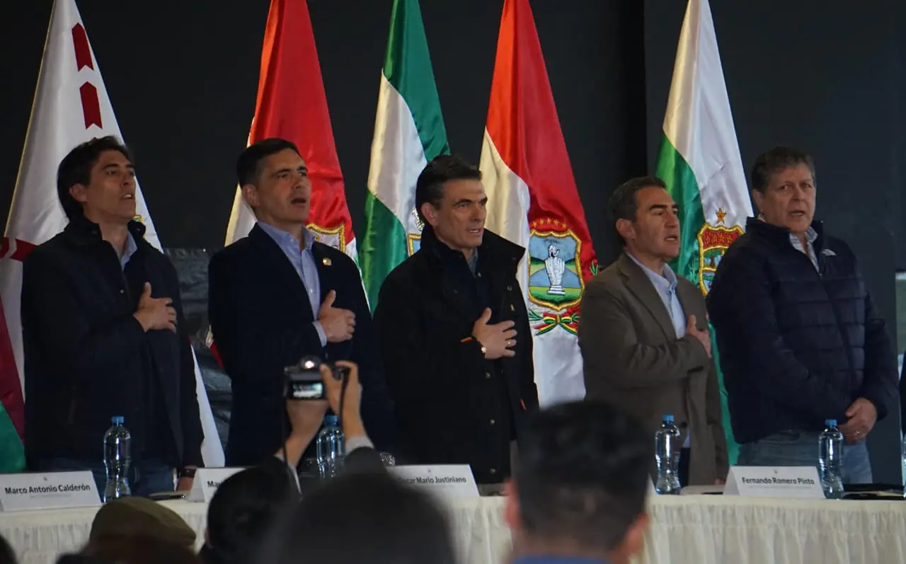 Paz rechaza acusaciones de privatización: ‘¿Qué he privatizado, qué he vendido?’