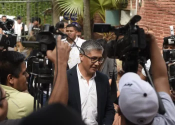 Cívicos esperaban a Paz y rechazan reunión con ministro enviado por el Gobierno