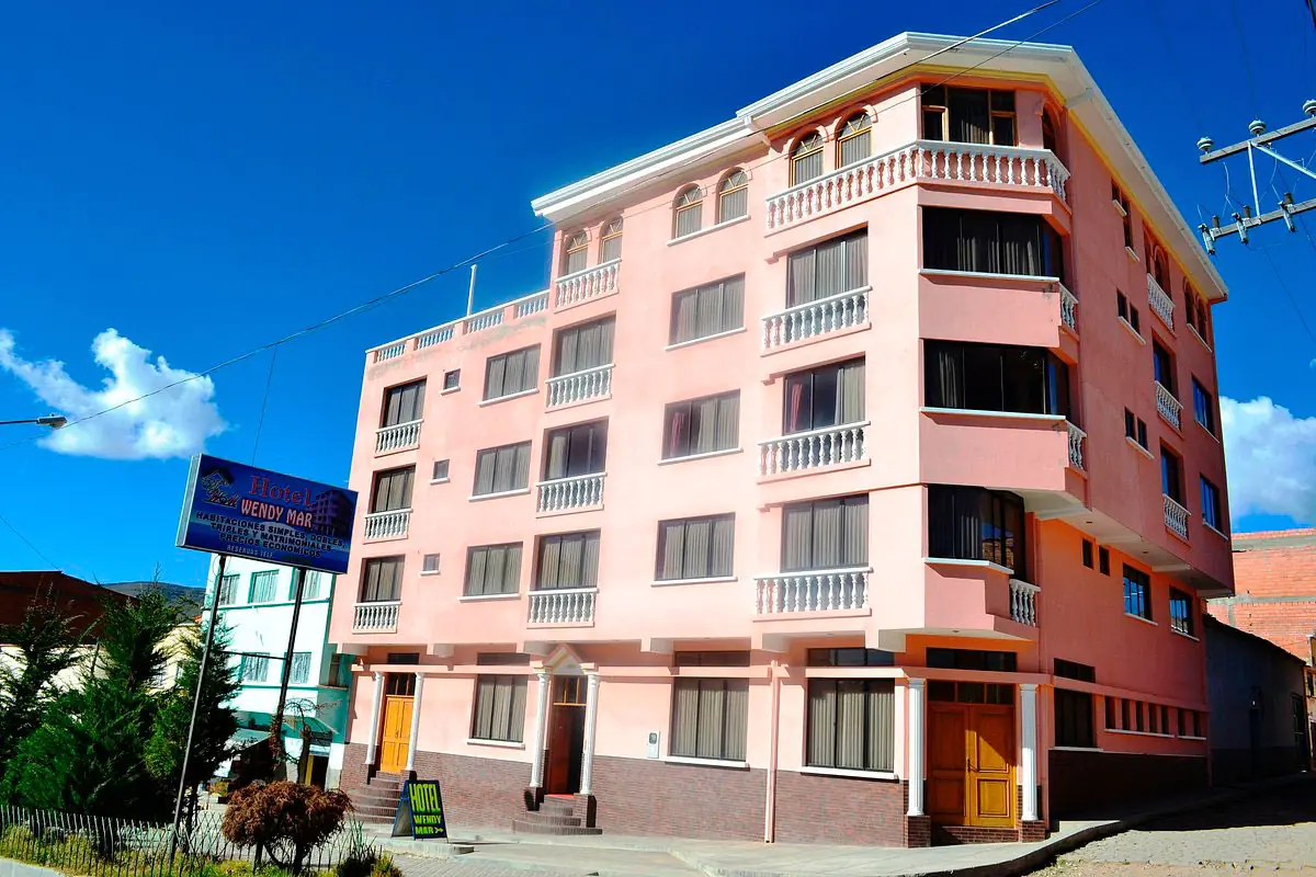 Hoteles registran 52% de cancelaciones por bloqueos y crisis
