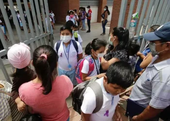 Estudiantes de Santa Cruz ingresarán en horario de invierno. FOTO: RRSS