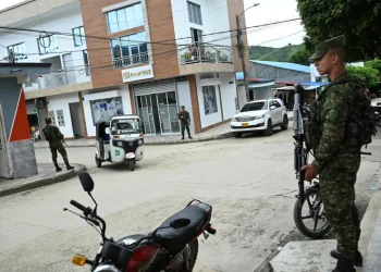 Un enfrentamiento entre guerrillas deja 48 muertos en Colombia