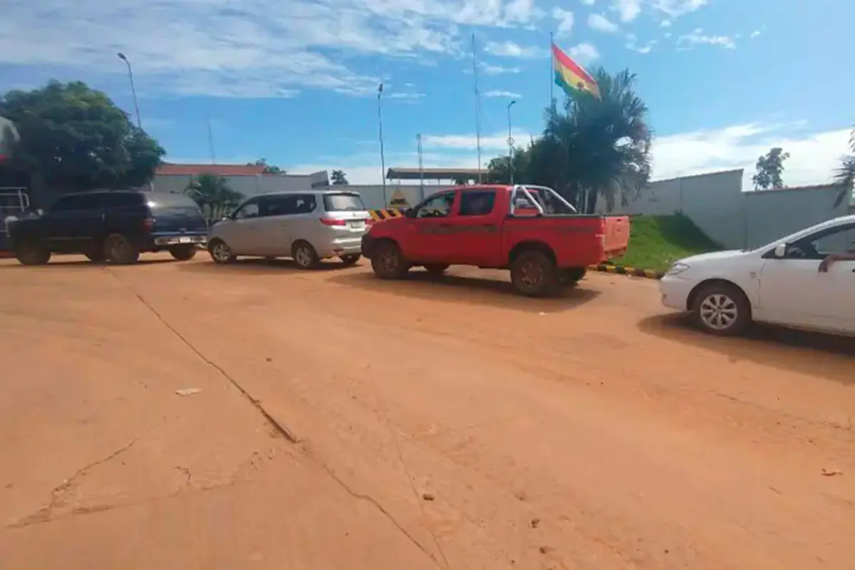 Transportistas de Pando denuncian escasez de combustible y trabajo ‘a media máquina’