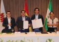 La firma del convenio/Fiscalía General