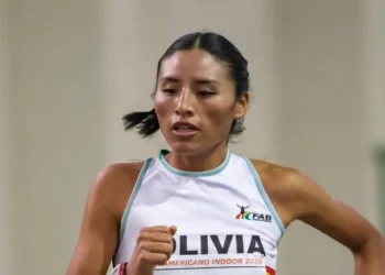 Parra gana el bronce y vuelve a romper el récord nacional