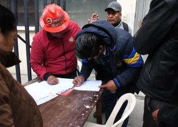 Ampliado de COB rechaza diálogo, mantiene bloqueos y anuncia corredores humanitarios